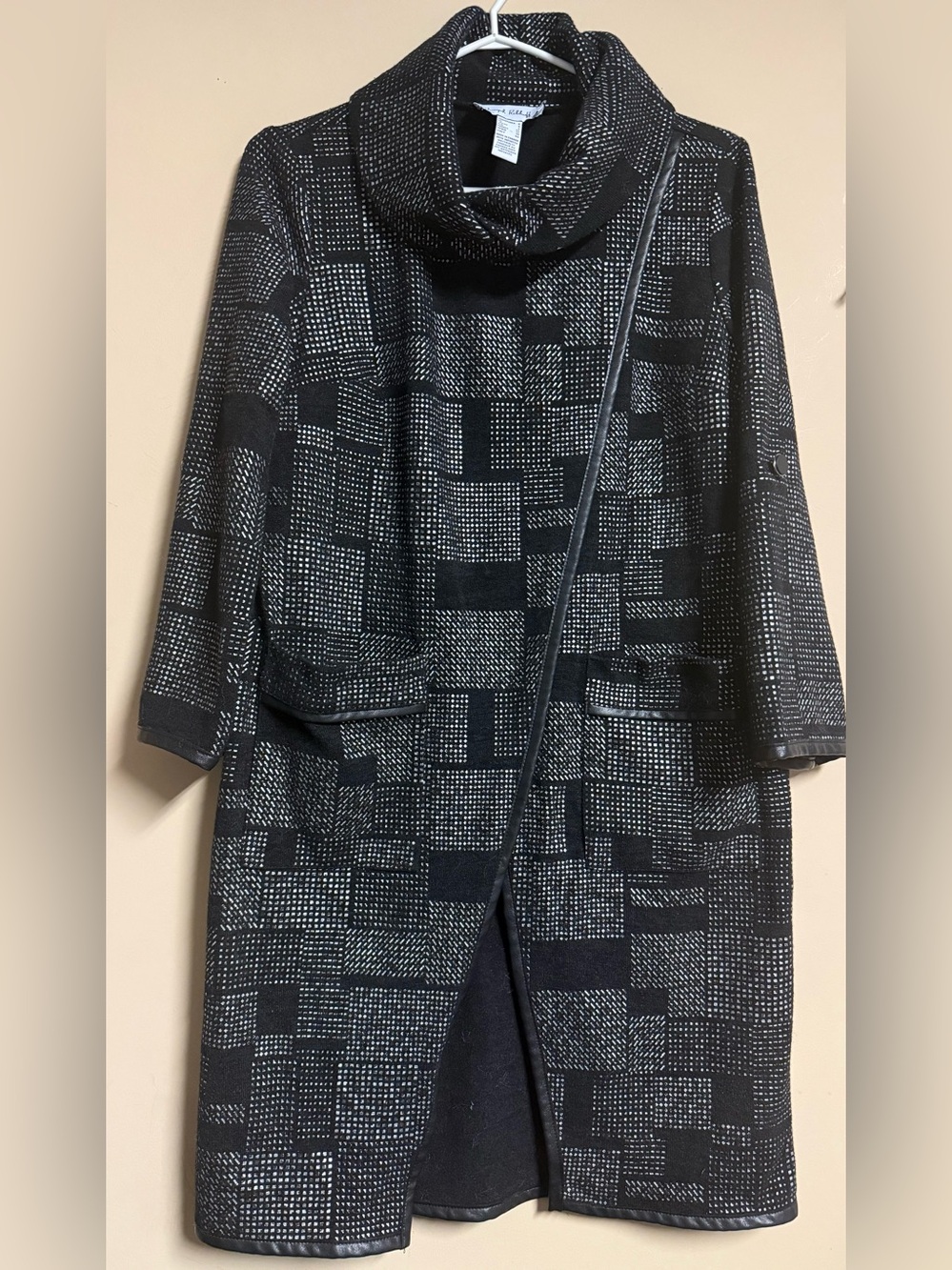Joseph Ribkoff Cowl Neck Geometric Pattern Light Coat
Size 8 or Small